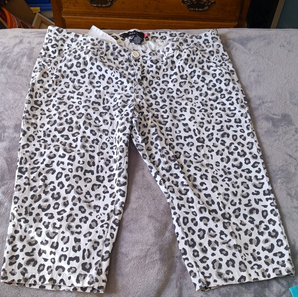 Torrid Capri's